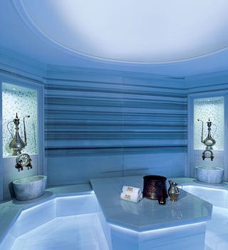 Couples treatment rooms, sauna, spa tub, steam room, Turkish bath