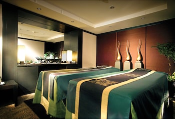 Spa Sanctuary Suite | Egyptian cotton sheets, premium bedding, minibar, in-room safe