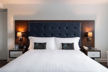 Egyptian cotton sheets, premium bedding, minibar, in-room safe