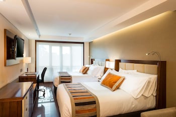 Standard Twin Room | Premium bedding, minibar, in-room safe, individually decorated