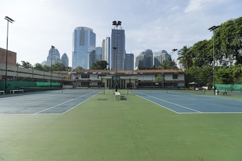 Tennis court