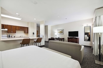 Suite, 1 King Bed, Non Smoking, Kitchen | Pillowtop beds, in-room safe, desk, laptop workspace