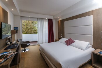 Superior Double or Twin Room | Minibar, in-room safe, iron/ironing board, free WiFi