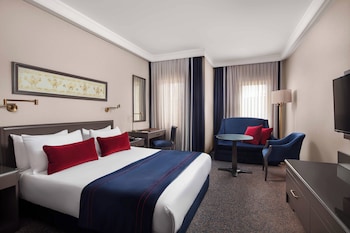 Superior Room | Premium bedding, minibar, in-room safe, desk