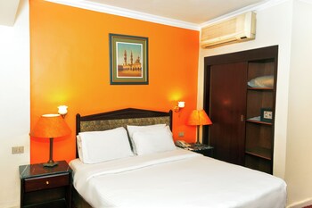 Family Double Room, 2 Bedrooms | 1 bedroom, Egyptian cotton sheets, hypo-allergenic bedding