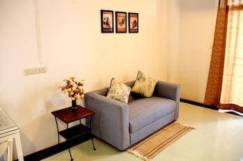 Suite | Living area | LCD TV