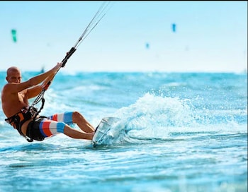 Surfing/boogie boarding