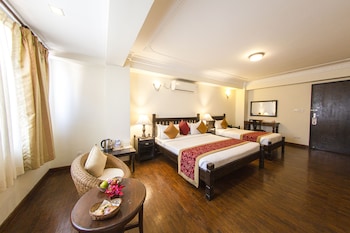 Standard Room, 1 Double or 2 Twin Beds | Desk, free WiFi