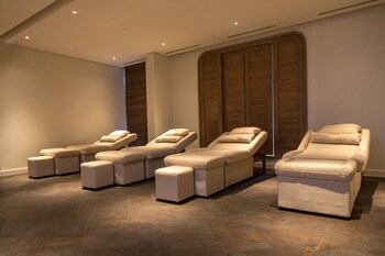 Steam room, body treatments, aromatherapy, hot stone massages