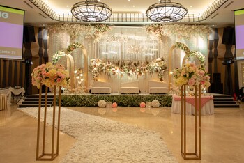 Indoor wedding