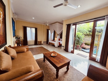 Villa, 3 Bedrooms, Private Pool | Living area | 50-inch LED TV with digital channels, TV, streaming services