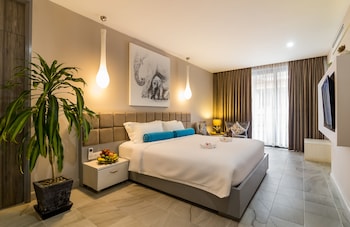 Superior Double Room | Egyptian cotton sheets, premium bedding, pillowtop beds, minibar