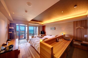 Anji Twin Room Ocean View with Open-air Bath (Club Floor) | In-room safe, desk, soundproofing, free WiFi