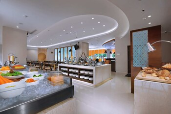 Daily buffet breakfast (IDR 168000 per person)