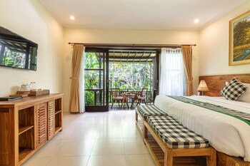 Grand Deluxe Double or Twin Room | 1 bedroom, minibar, in-room safe, individually decorated