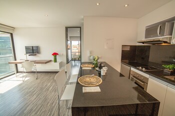 Grand Suite | Private kitchen | Fridge, microwave, oven, stovetop