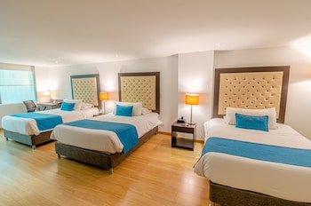 Deluxe Triple Room | Premium bedding, pillowtop beds, minibar, in-room safe