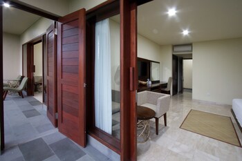 Deluxe Room | Balcony