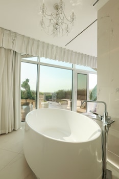 Superior Room, Terrace | Private spa tub