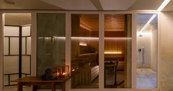 Couples treatment rooms, sauna, steam room, Turkish bath