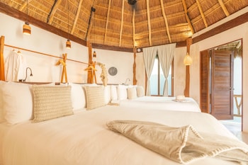 Oceanfront House Casa Ganesh upto 8 people included in the rate | Premium bedding, in-room safe, individually decorated