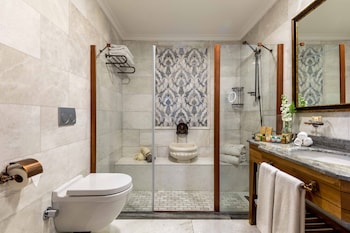 Presidential Suite, Terrace, Sea View | Bathroom | Combined shower/tub, rainfall showerhead, designer toiletries