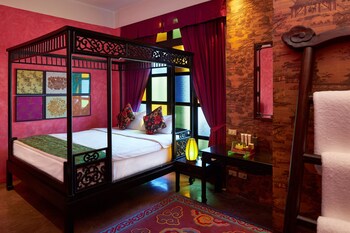 Superior Double Room | 1 bedroom, premium bedding, free minibar, in-room safe