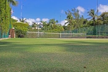 Tennis court