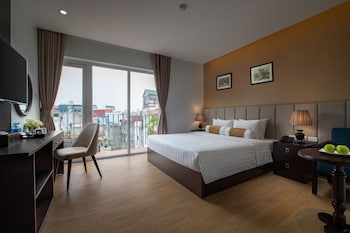 Deluxe Double Room, Balcony | City view