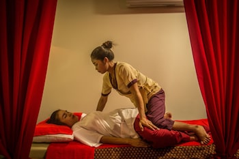 Couples treatment rooms