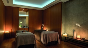 Sauna, steam room, body treatments, hot stone massages