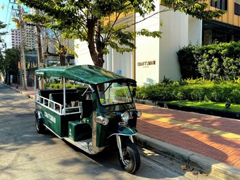 Train station shuttle