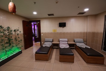 Turkish bath, 3 treatment rooms, massages