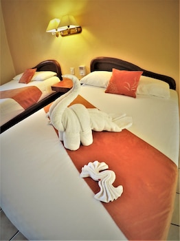 Standard Double Room | Premium bedding, in-room safe, desk, blackout drapes