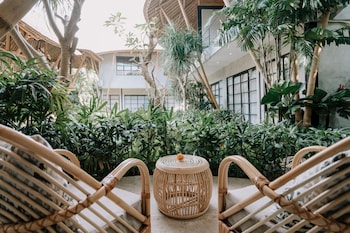 Deluxe Bamboo Room | Garden view