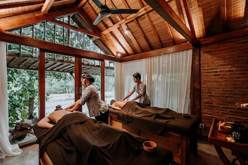 Couples treatment rooms, massages