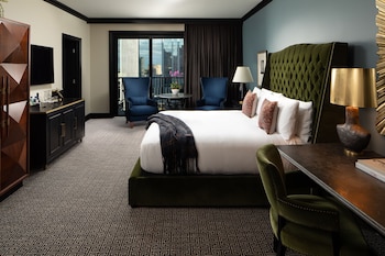 Signature Suite | Egyptian cotton sheets, premium bedding, down comforters, pillowtop beds