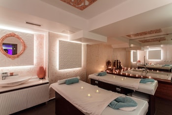 Sauna, steam room, Turkish bath, body treatments, facials