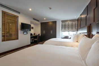 Family Quadruple Room | Premium bedding, pillowtop beds, minibar, in-room safe