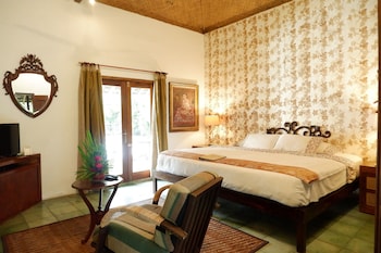 Villa, 2 Bedrooms, Private Pool | Minibar, in-room safe, blackout drapes, soundproofing