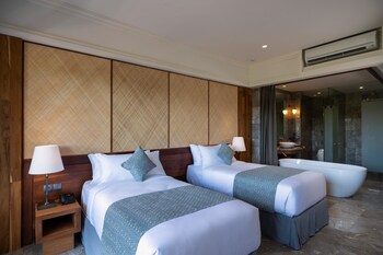 Bisma Room | Premium bedding, minibar, in-room safe, desk