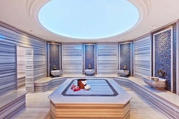 Couples treatment rooms, sauna, steam room, Turkish bath