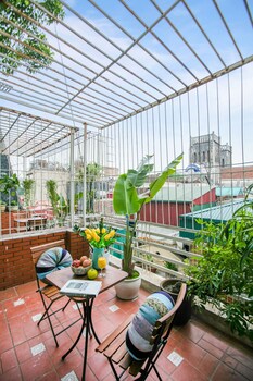 Senior Room, 1 King Bed, City View | Terrace/patio