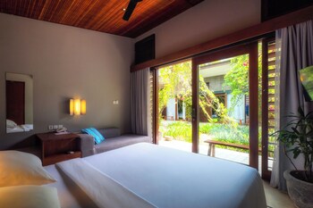 Resort Room | Garden view