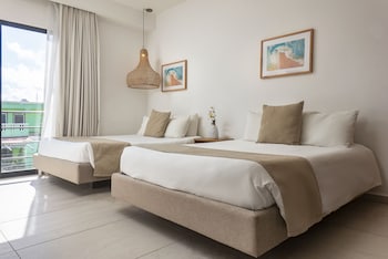 Premium Double Room, 2 Double Beds | Premium bedding, down comforters, minibar, in-room safe