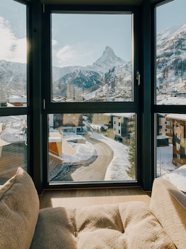 Panorama Suite with Matterhorn view | View from room