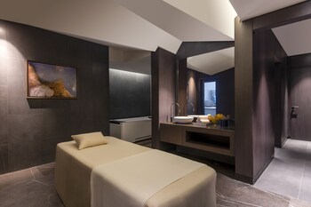 Couples treatment rooms, Turkish bath, body treatments