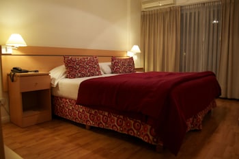 Premium bedding, pillowtop beds, in-room safe, individually decorated