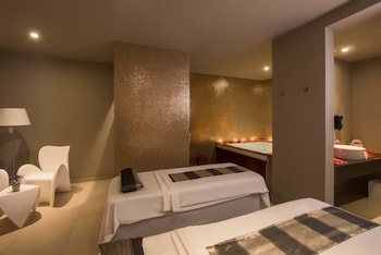 Couples treatment rooms, sauna, steam room, Turkish bath