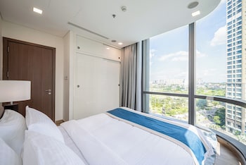 Deluxe Apartment, 3 Bedrooms, Balcony, City View | View from room